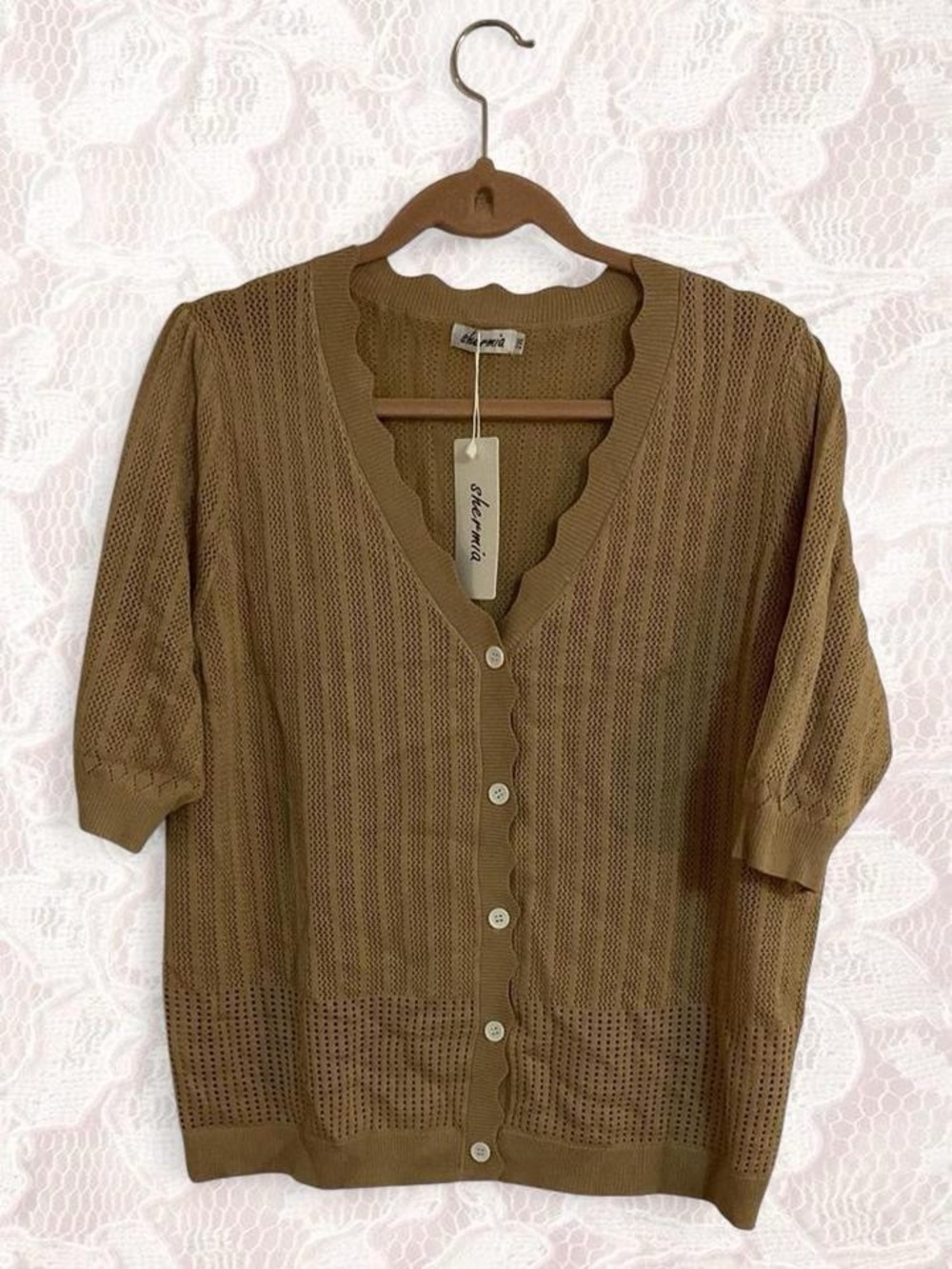 Scalloped V-Neck Short Sleeve Cardigan in Brown XXL
